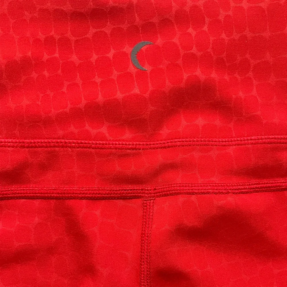 ZYIA Red Scales Pocket Light n Tight High Rise Leggings 28” - Picture 8 of 9